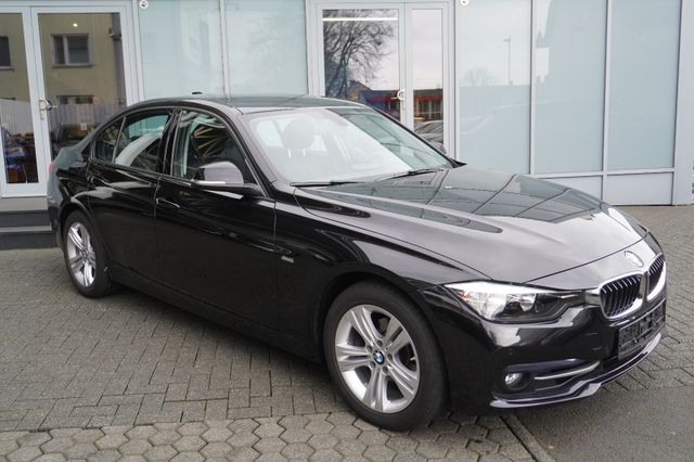 BMW 320 i Sport Line Limousine