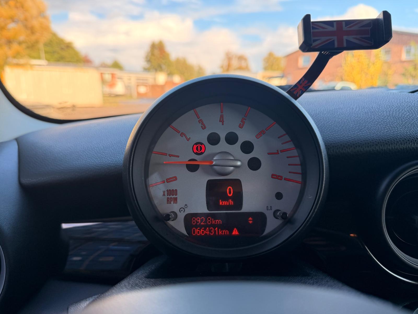 MINI Cooper 1.6 | 122 PS | 66.431 km |