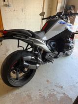 BMW R1300R