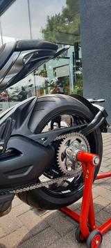 Ducati XDiavel V4 2025 in black sofort verfügbar - Angebote