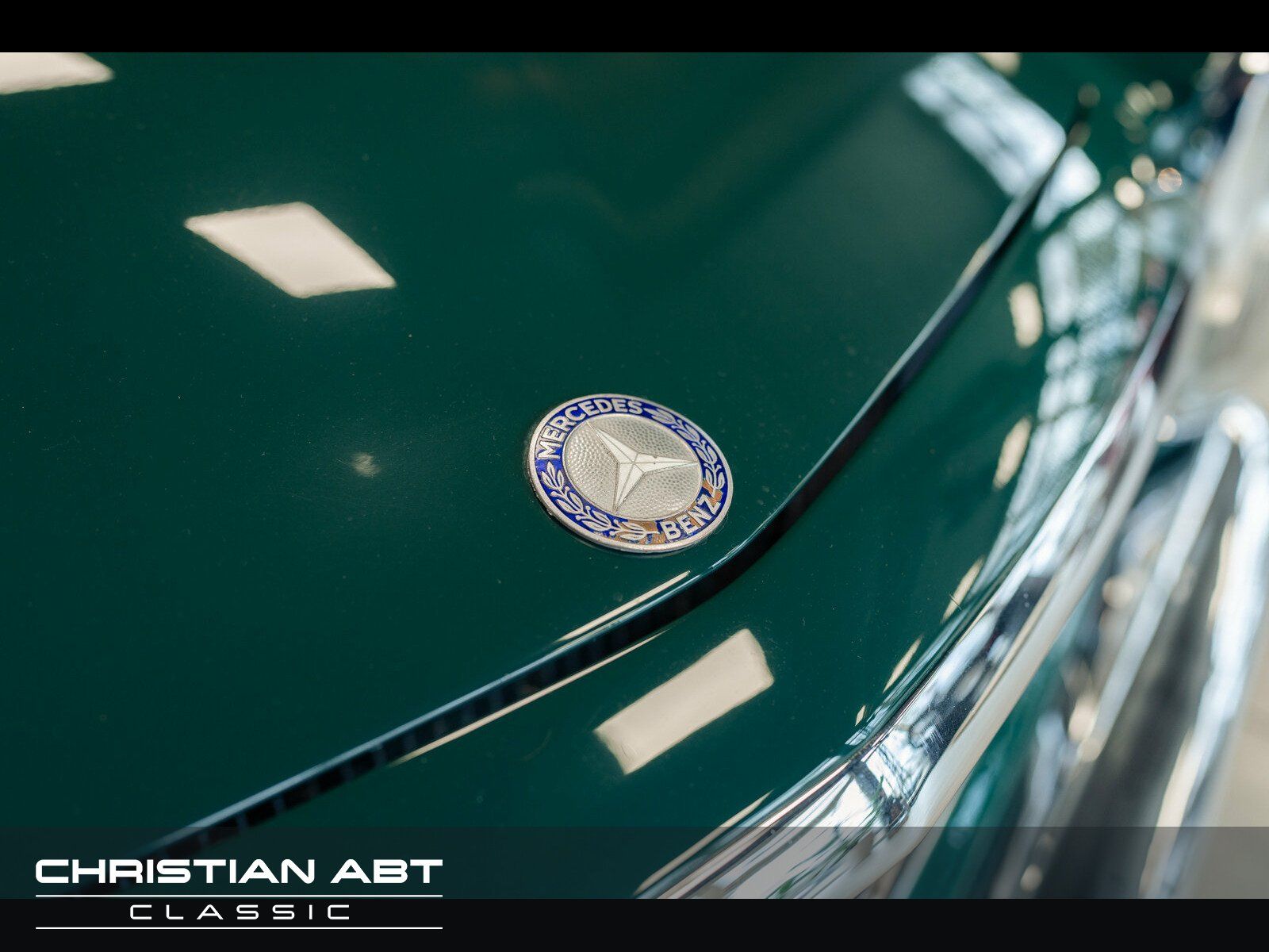 Fahrzeugabbildung Mercedes-Benz SL 280 Pagode