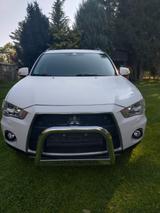 Mitsubishi Outlander 2.2 DI-D+ MIVEC Intense 4WD Intense - Mitsubishi Outlander: Intense