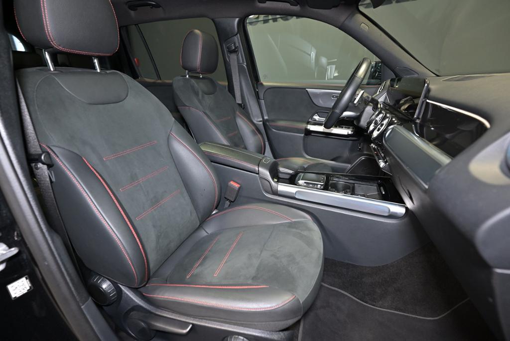 Mercedes-Benz GLB 4M AMG/PANO/AHK/LED/NAVI, миниатюра 4