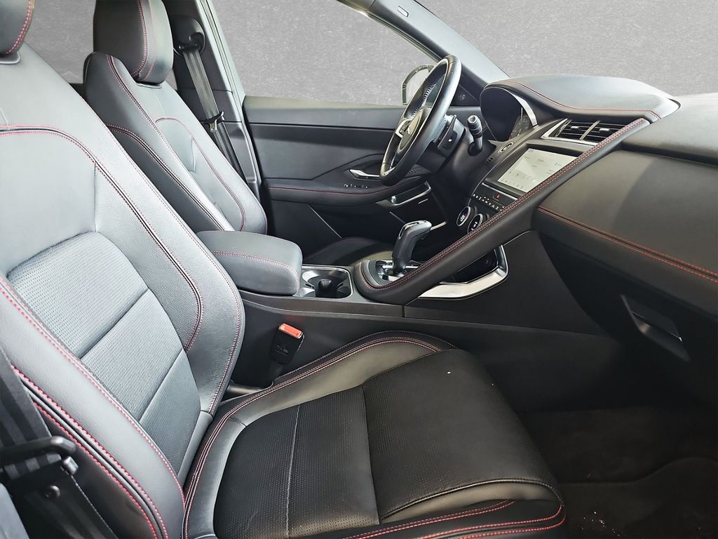 Jaguar E-Pace D180 AWD Chequered Flag