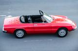 Alfa Romeo roter Alfa Romeo Spider 2000 Veloce - Alfa Romeo Gebrauchtwagen von 1981