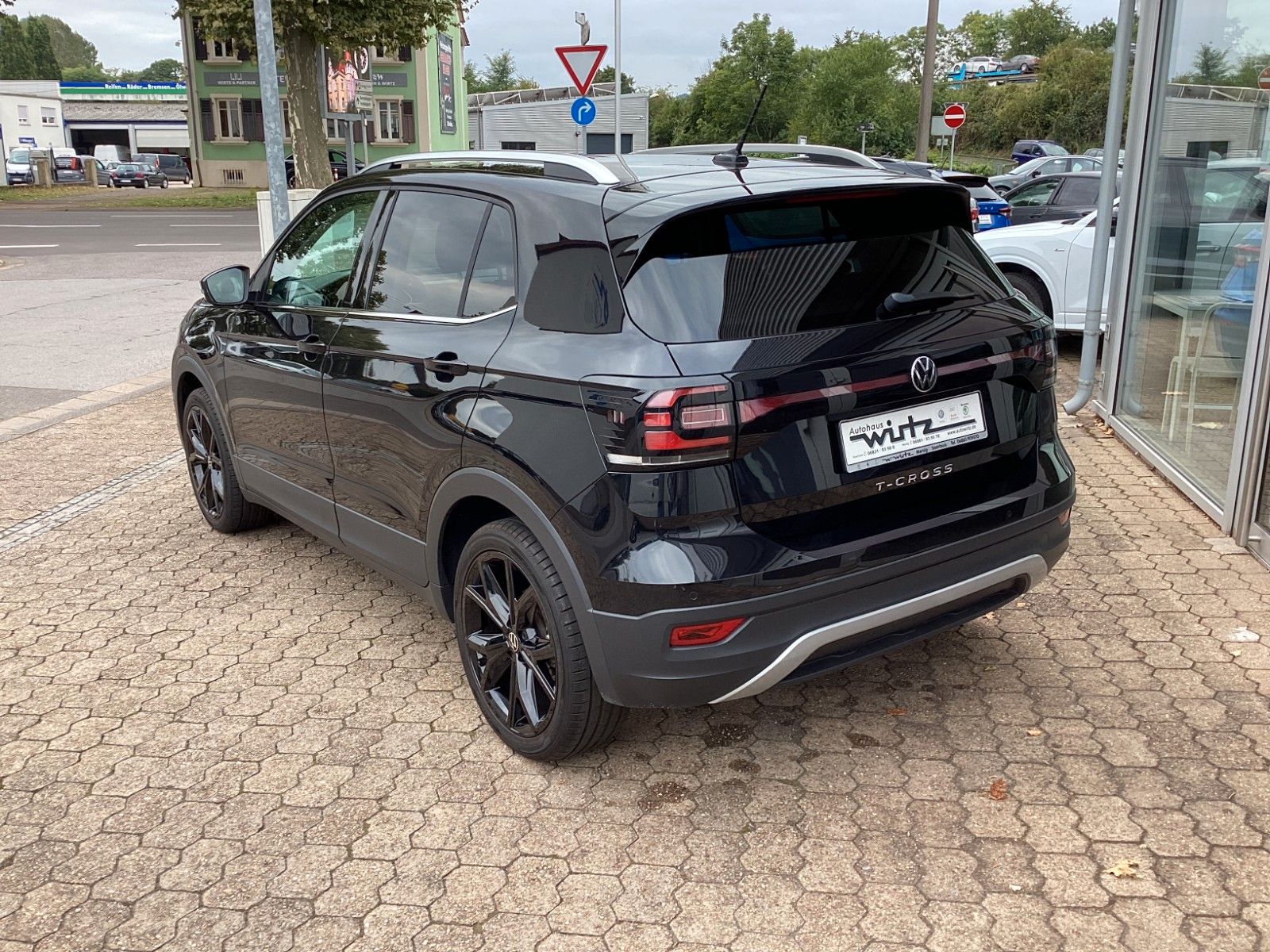 Fahrzeugabbildung Volkswagen T-Cross Style 1.0 TSI ACC LED Virtual Cockpit