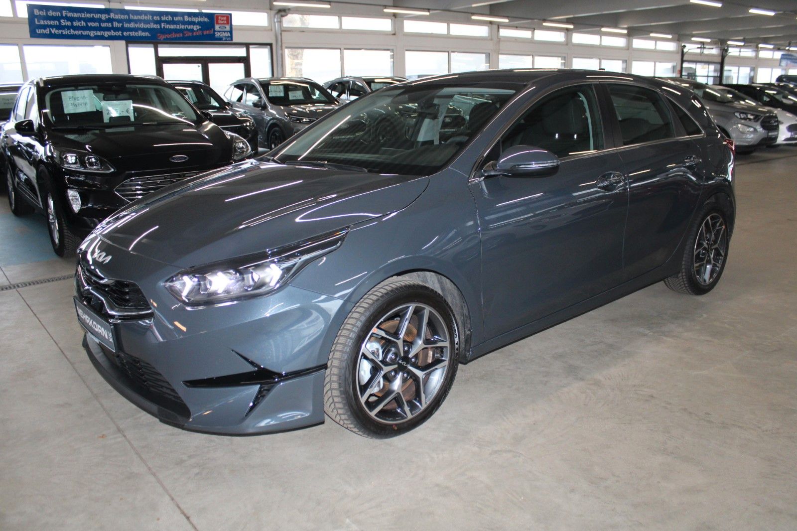 Fahrzeugabbildung Kia cee'd / Ceed Spirit Aut. LED NAVI ACC BLIS uvm.