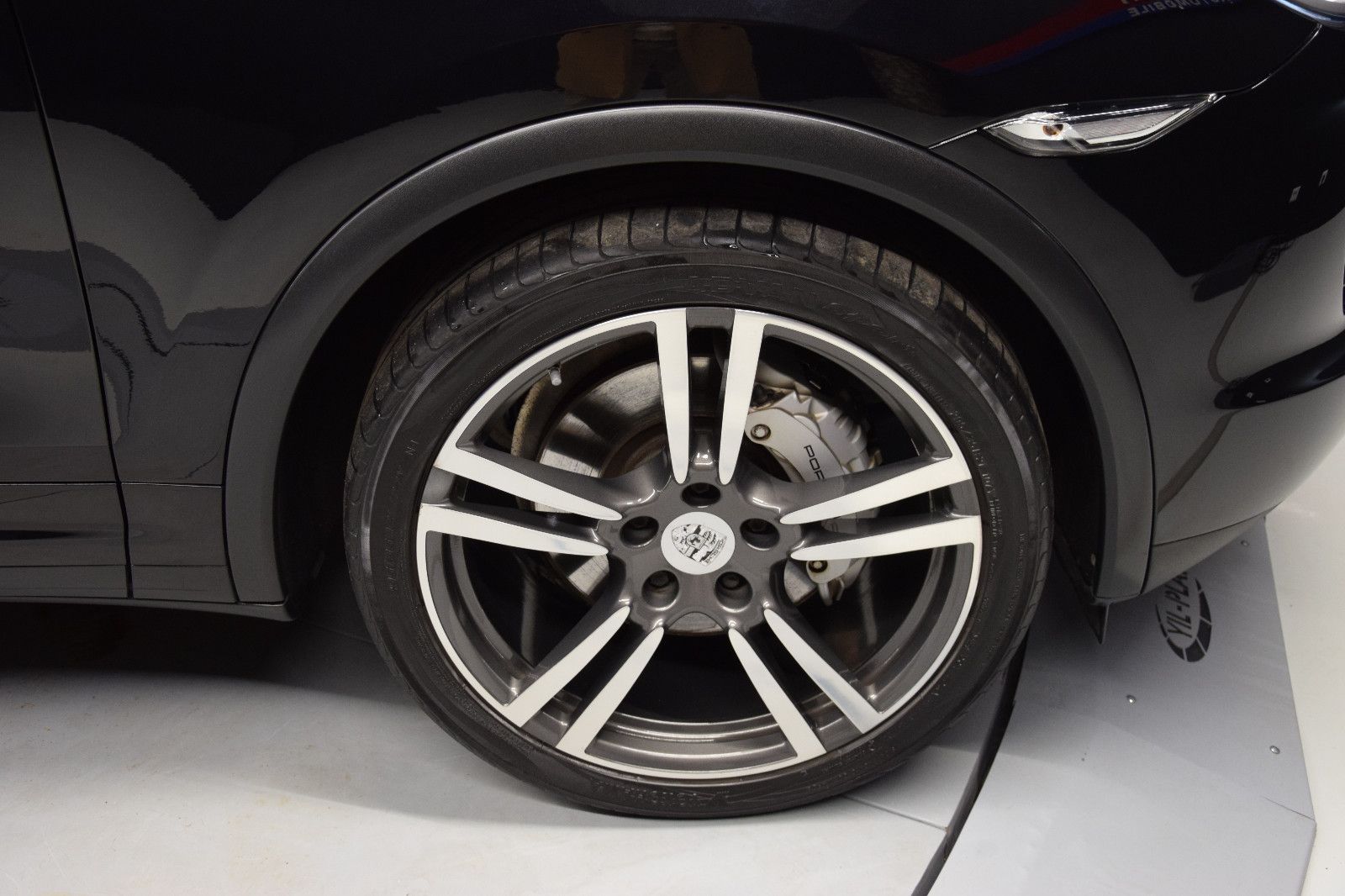 Fahrzeugabbildung Porsche Cayenne S V8 Diesel Leder Pano Bose Kamera 21"