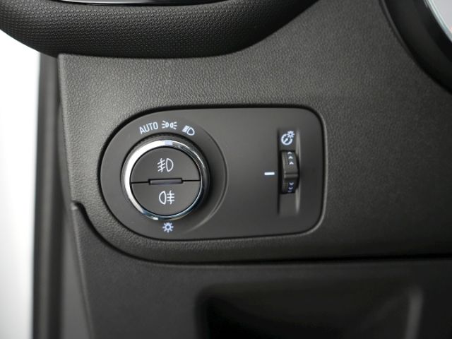 Crossland ELEGANCE AT+NAVI+RÜCKFAHRKAMERA+SITZ-/