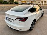 Tesla Model 3 Standard-Reichweite Plus - Hinterrad... - Tesla Model 3 Gebrauchtwagen in Frankfurt