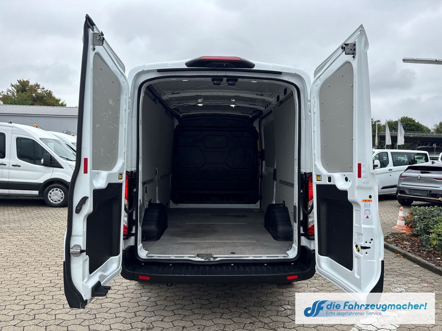 Fahrzeugabbildung Ford Transit Kasten 350 L2 Trend 2.0  Klima DAB Totwi