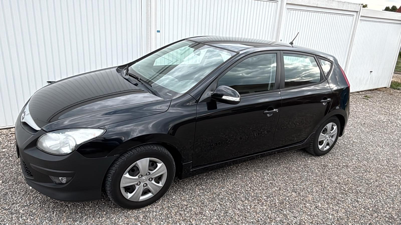 Hyundai i30 5Türer Limousine Klima Sitzheizung TÜV 11/27