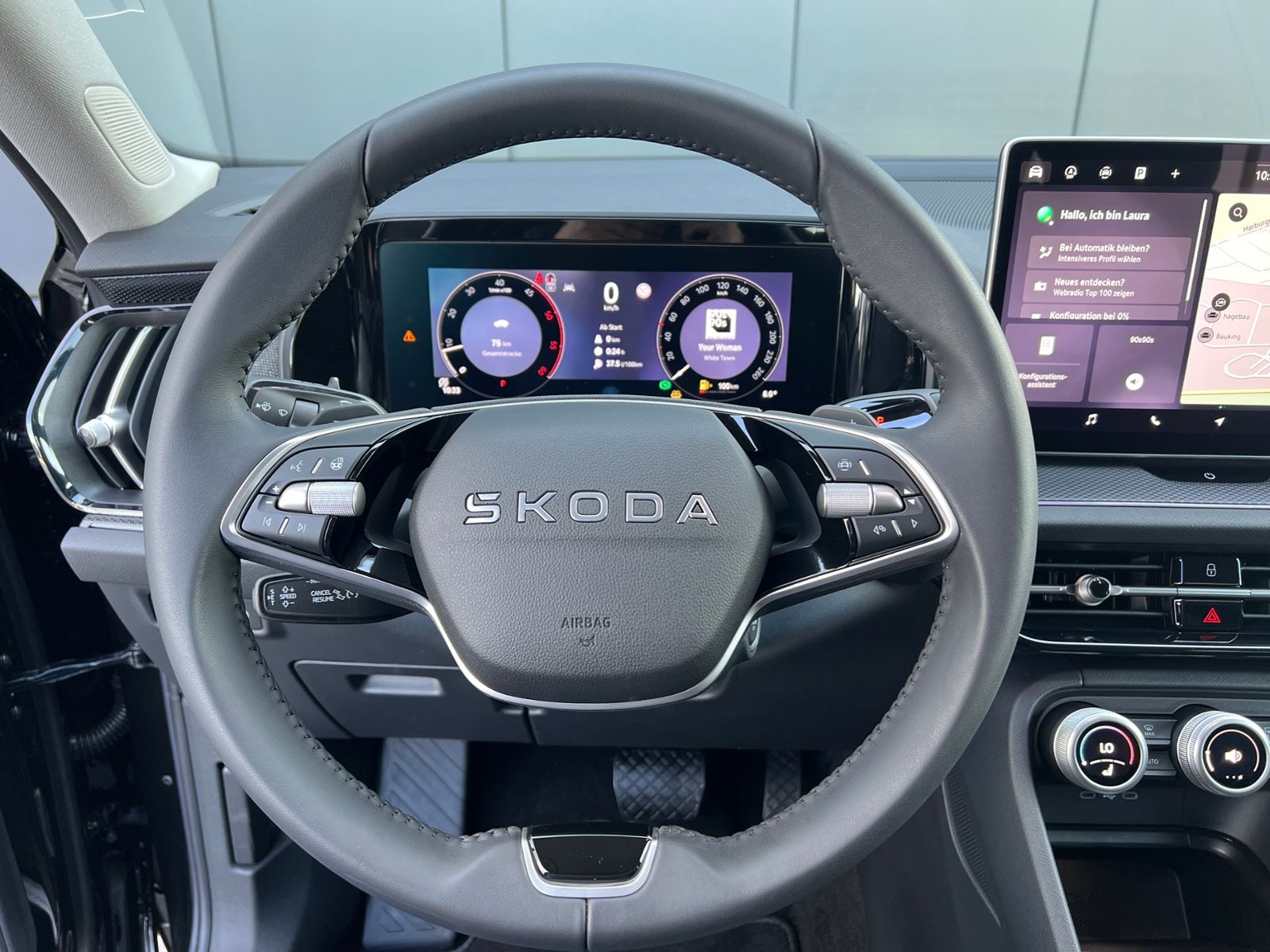 Fahrzeugabbildung SKODA Kodiaq Selection 2.0 TDI DSG 4x4 *AHK, 7-Sitzer,