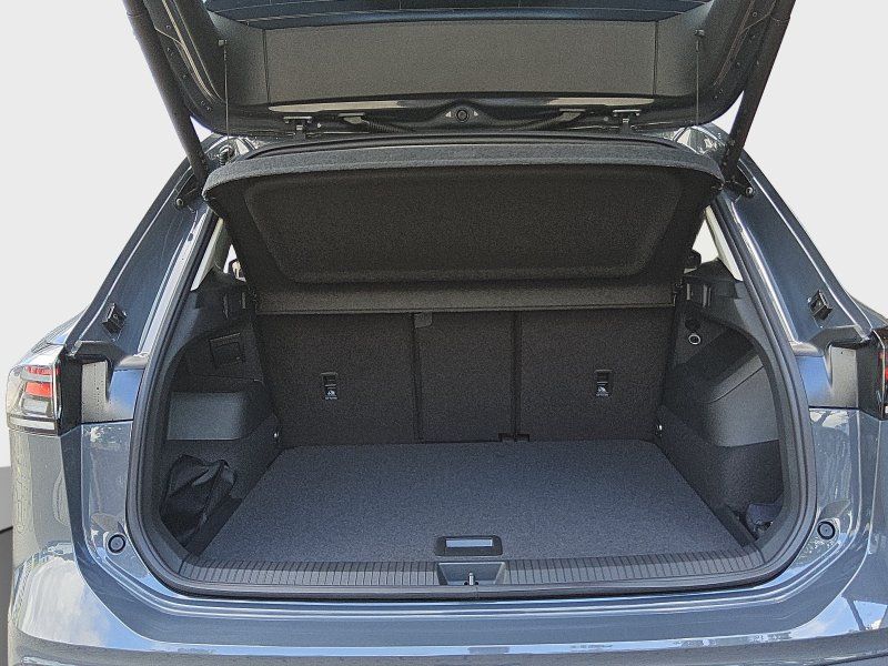Fahrzeugansicht 18 Fahrzeugabbildung Volkswagen Tiguan 1.5 eTSI Life DSG
