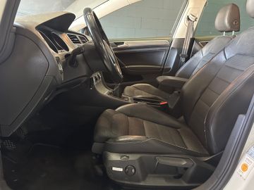 Volkswagen Golf - 7