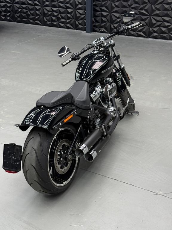 Harley-Davidson Breakout 114, Foto 14 von 24