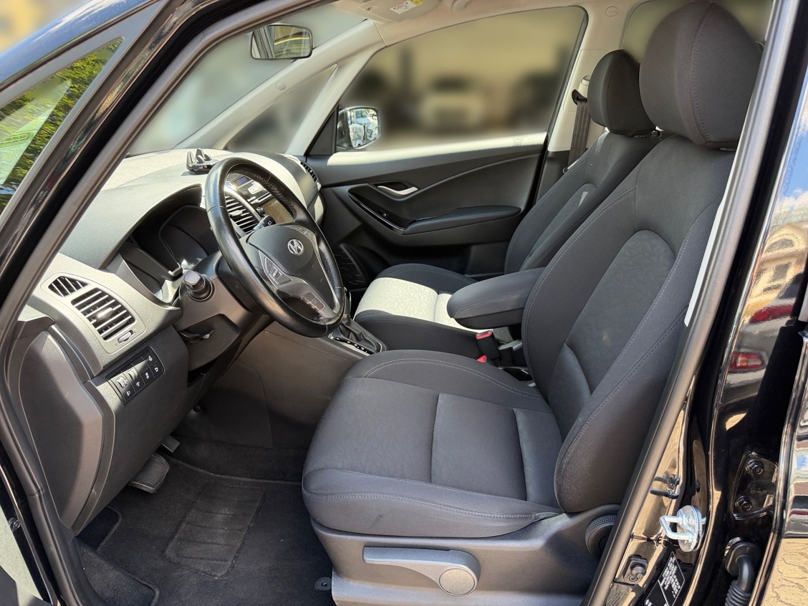 Fahrzeugabbildung Hyundai ix20 1.6 Automatik Space Plus Navi