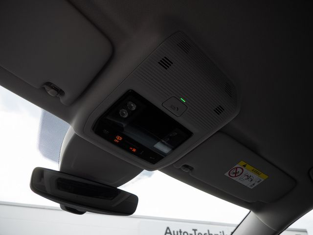 Golf VIII Variant 2.0 TDI Life STANDHZ ACC LED