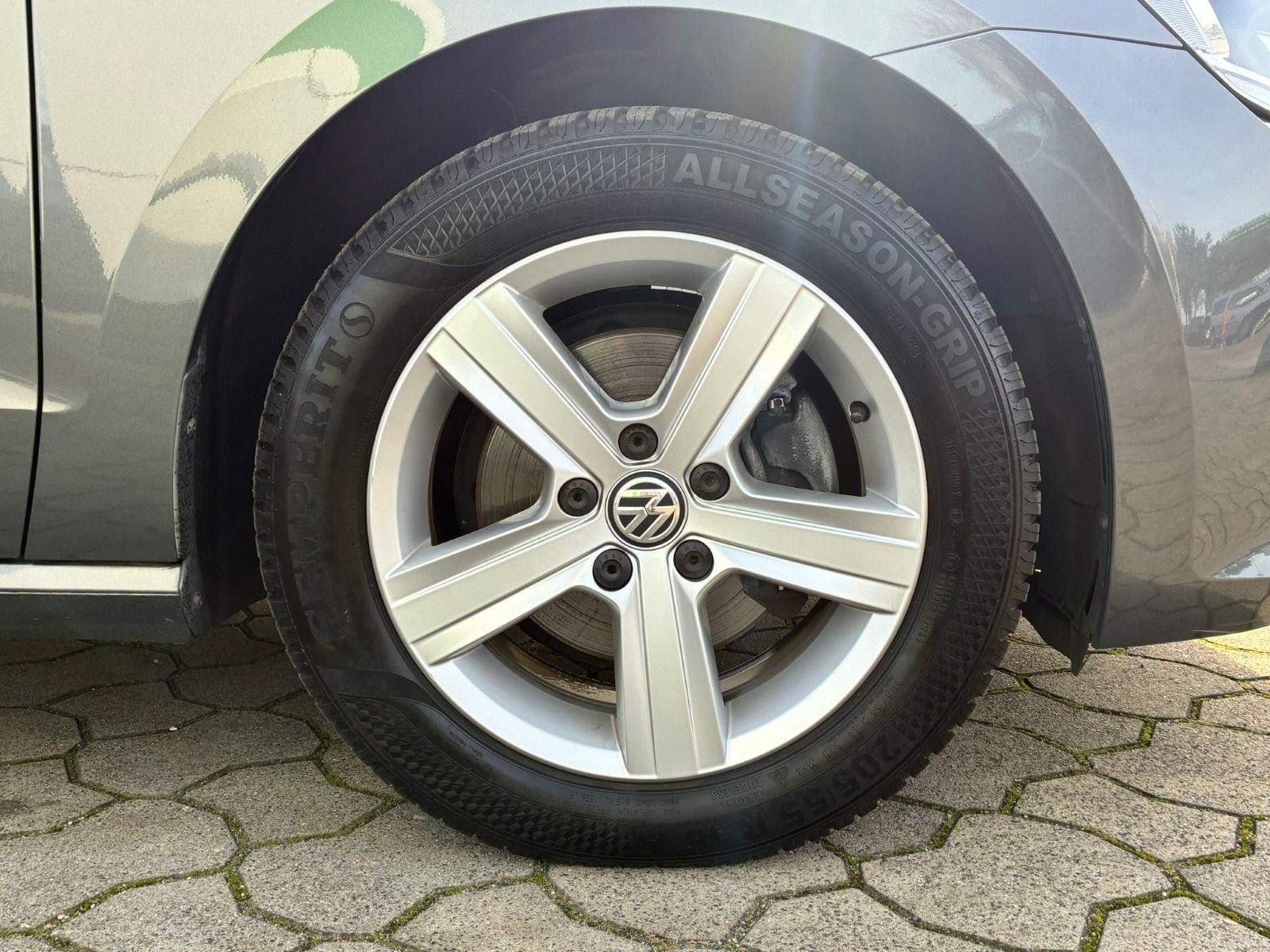 Fahrzeugabbildung Volkswagen Golf Sportsvan Highline 1.4 TSI 6-Gang*Bi-Xenon*