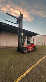 Kalmar DCE 90-6 Zinkenverstellgerät + Seitenschieber - Kalmar LKWs