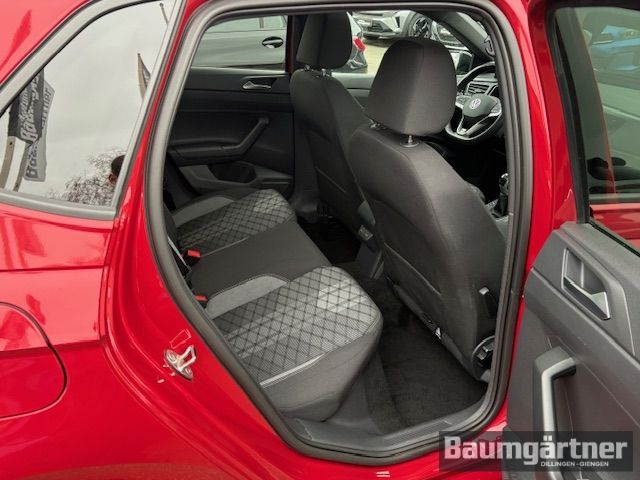 Fahrzeugabbildung Volkswagen Polo R-Line 1.0 TSI Schiebedach/PDC/Sitzheizung