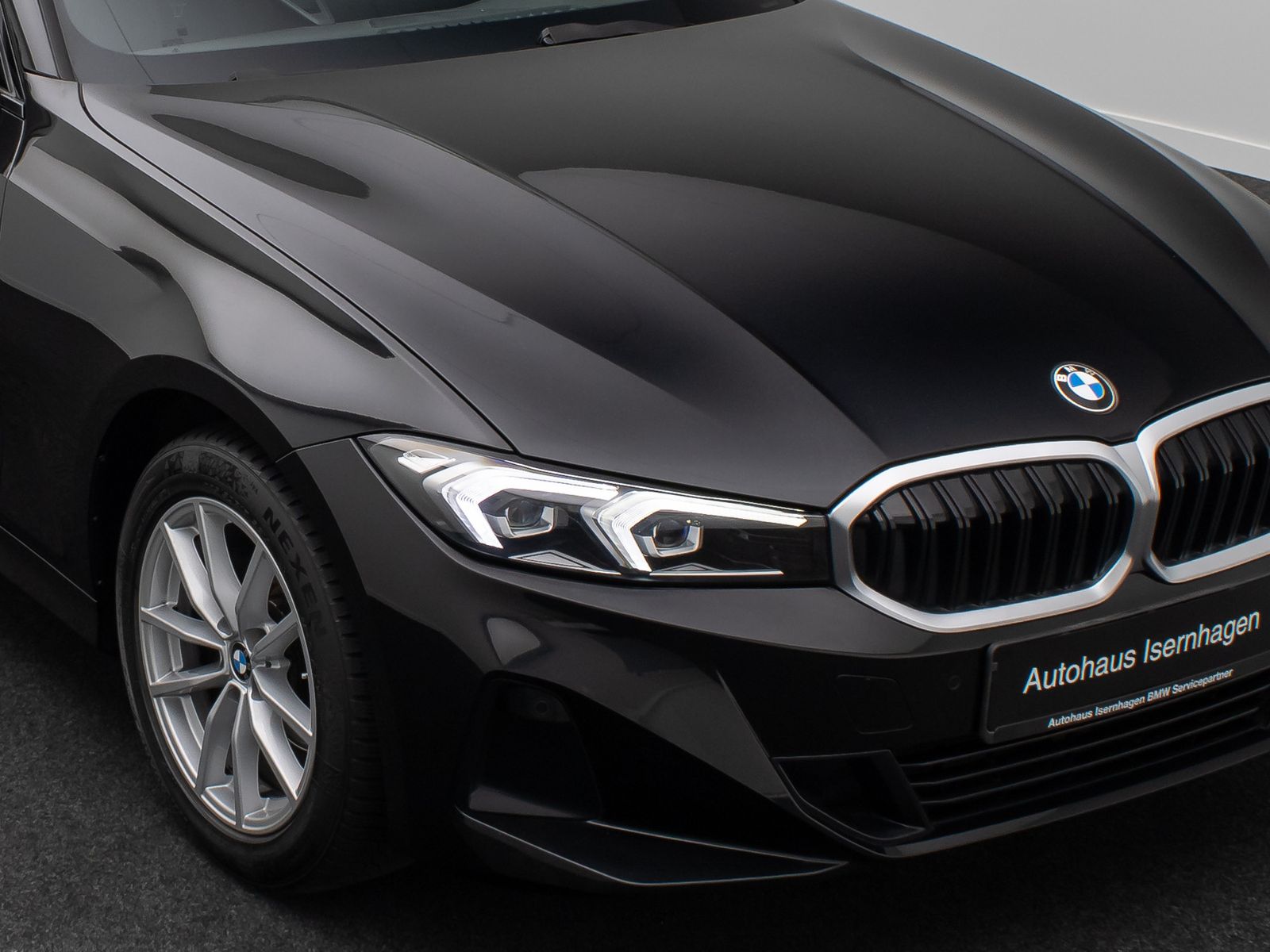 Fahrzeugabbildung BMW 318i Widscreen DAB GeschwindigReg PDC Cockpit+