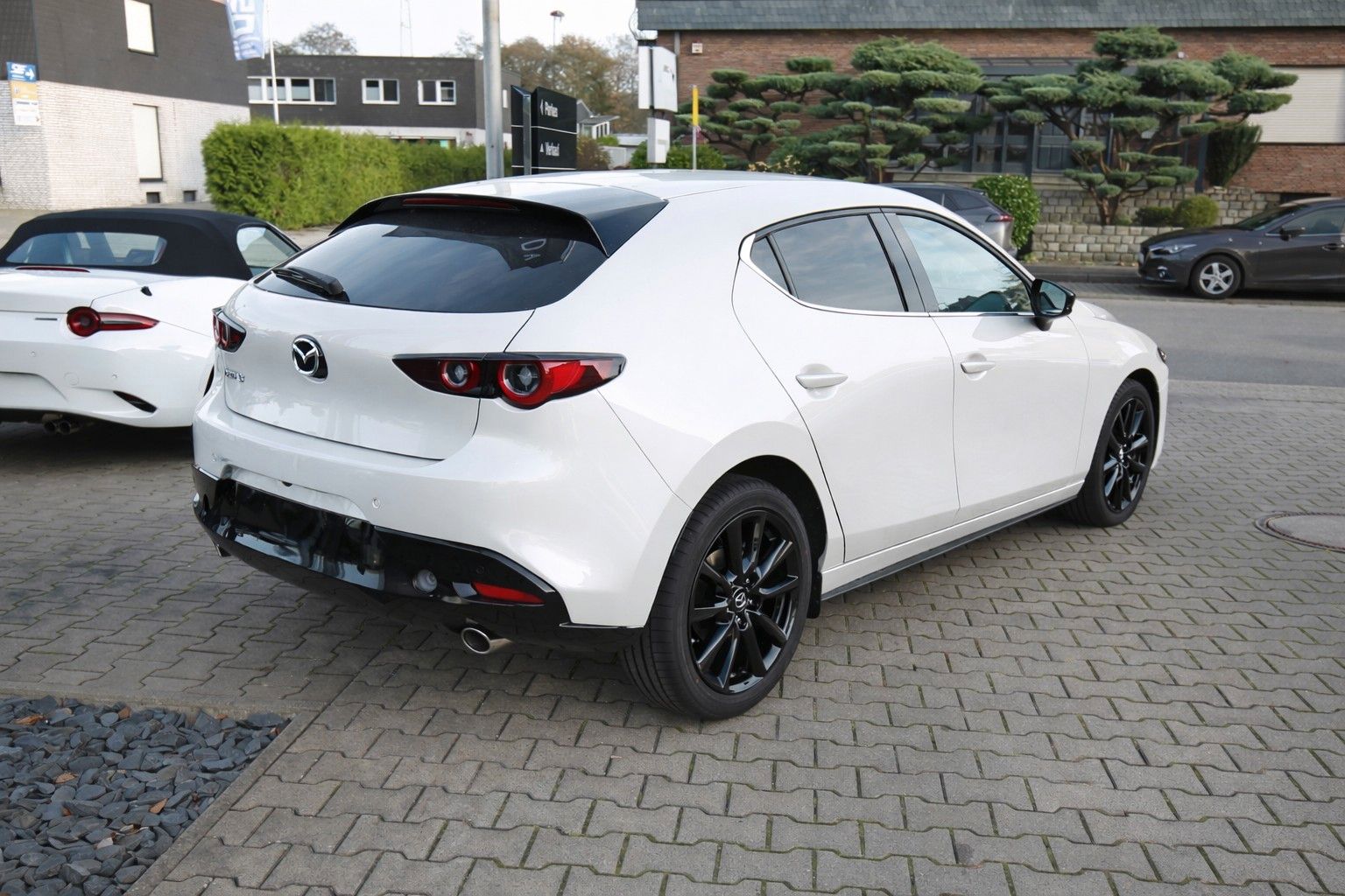 Mazda 3 - Bild 2