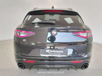 Alfa-Romeo Stelvio - 7