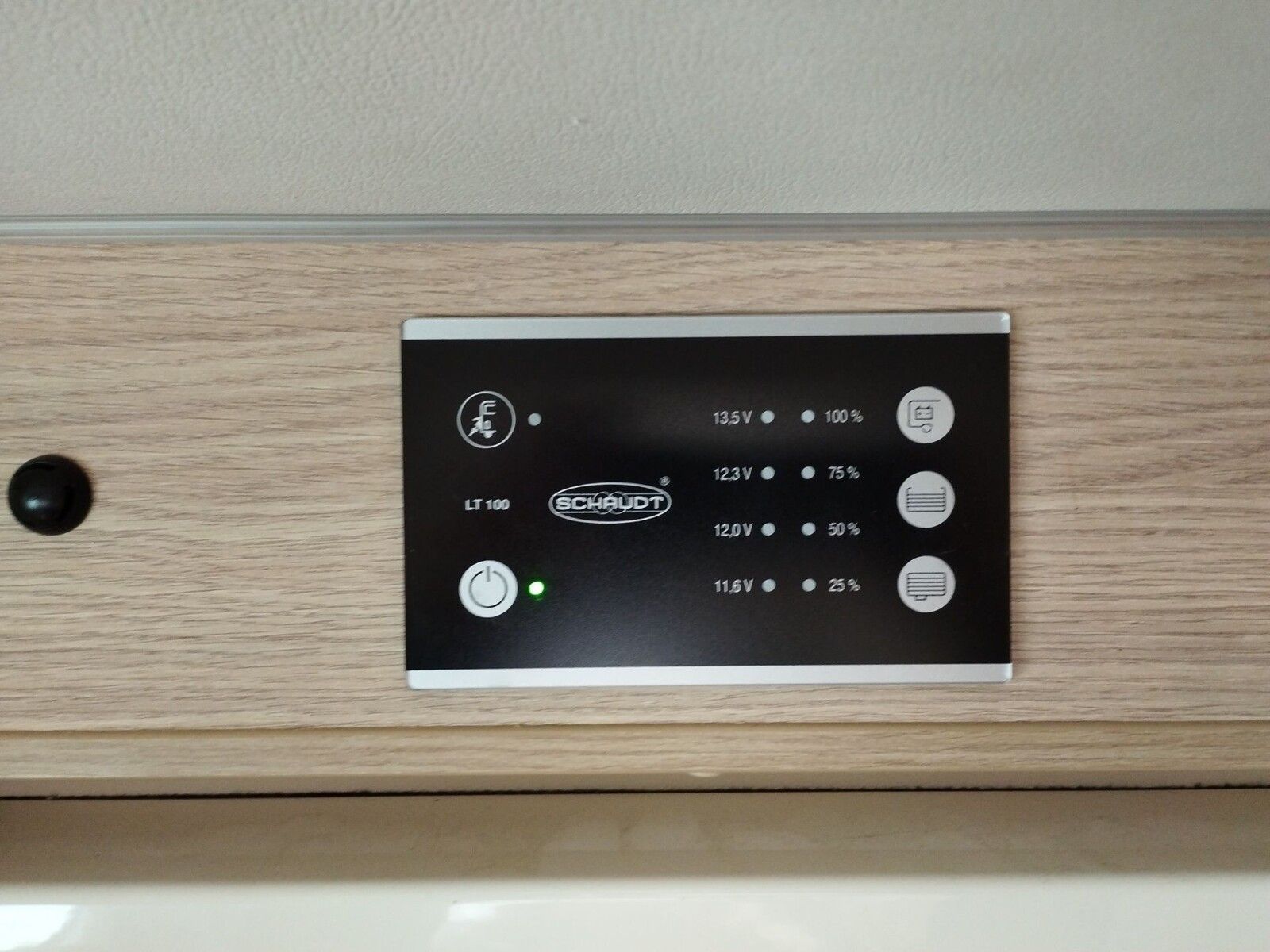 Fahrzeugabbildung Sunlight V 60 RFK,Fahrradträger