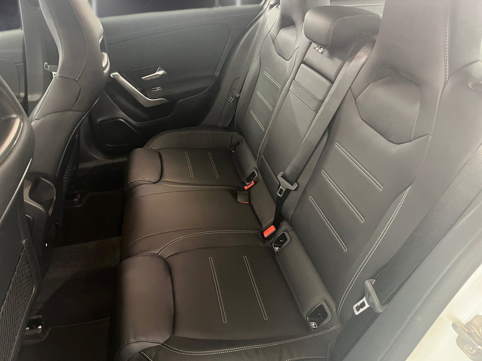 Fahrzeugabbildung Mercedes-Benz A 200 AMG-Line*MBUX*Kamera*LED*Navi*DAB*Ambiente
