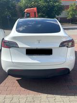 Tesla Model Y SR RWD / EZ 05/2023 / Weiß  - Tesla Model Y: Rwd