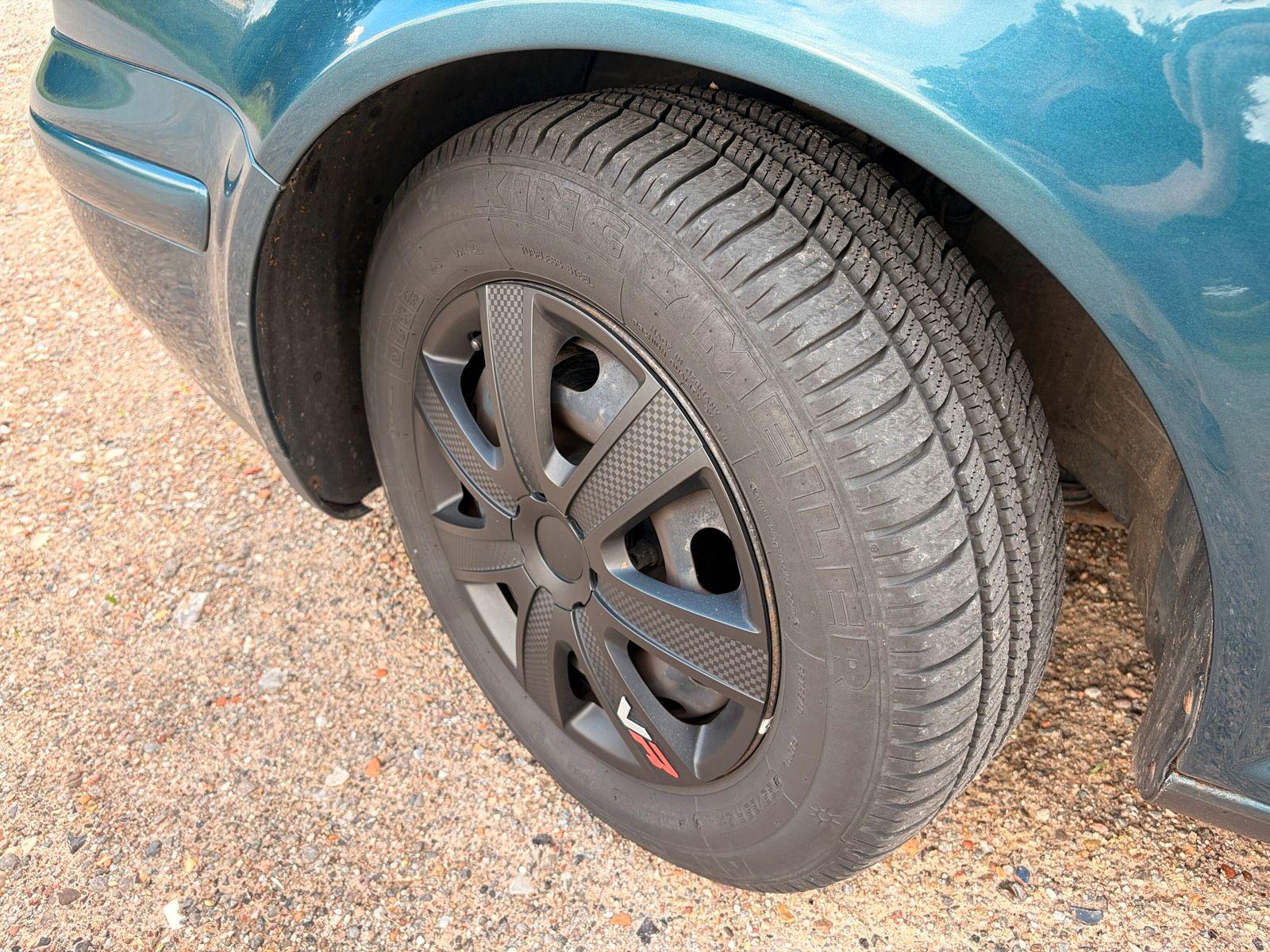 Volkswagen Golf 2004 — photo 14