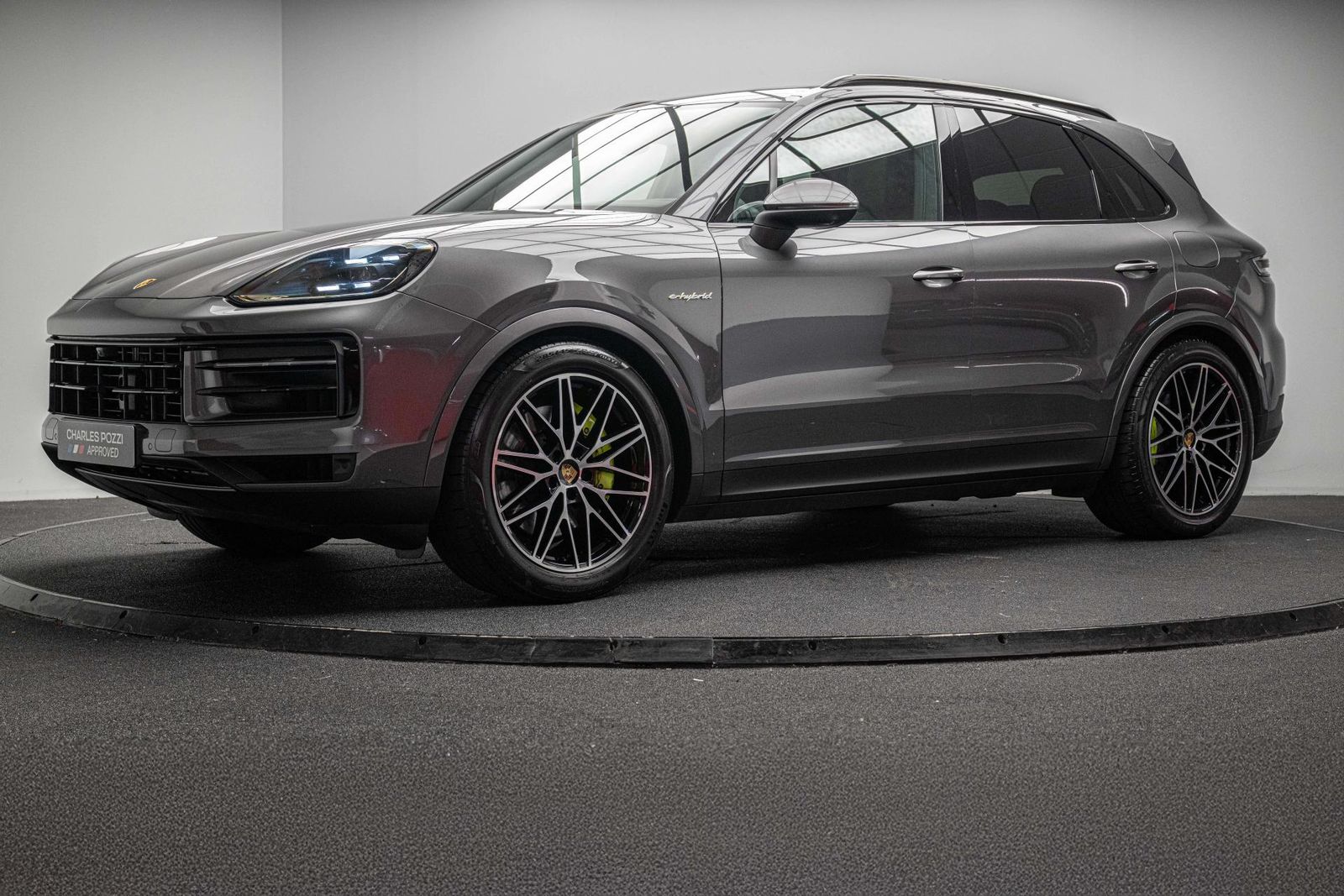 Porsche Cayenne  E-HYBRID - 3.0 V6 470 CH