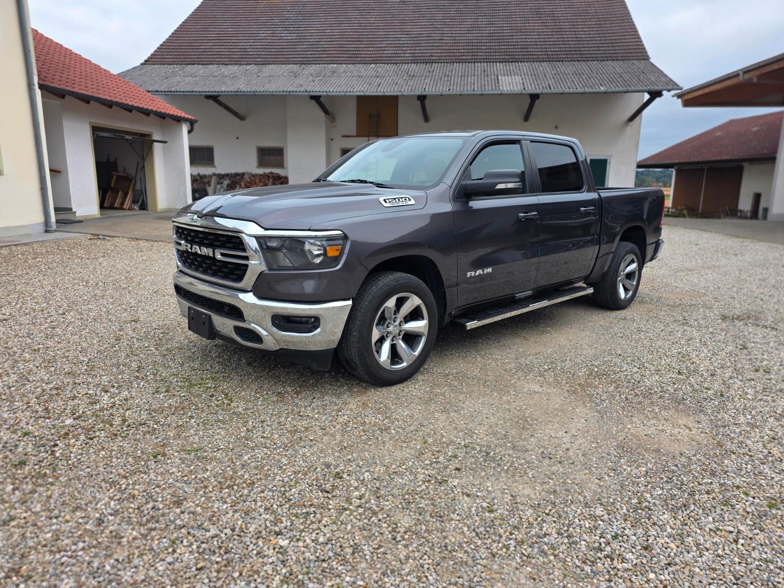 Dodge Ram 1500 LoneStar 45000km! 4X4 v8 Neu TÜV