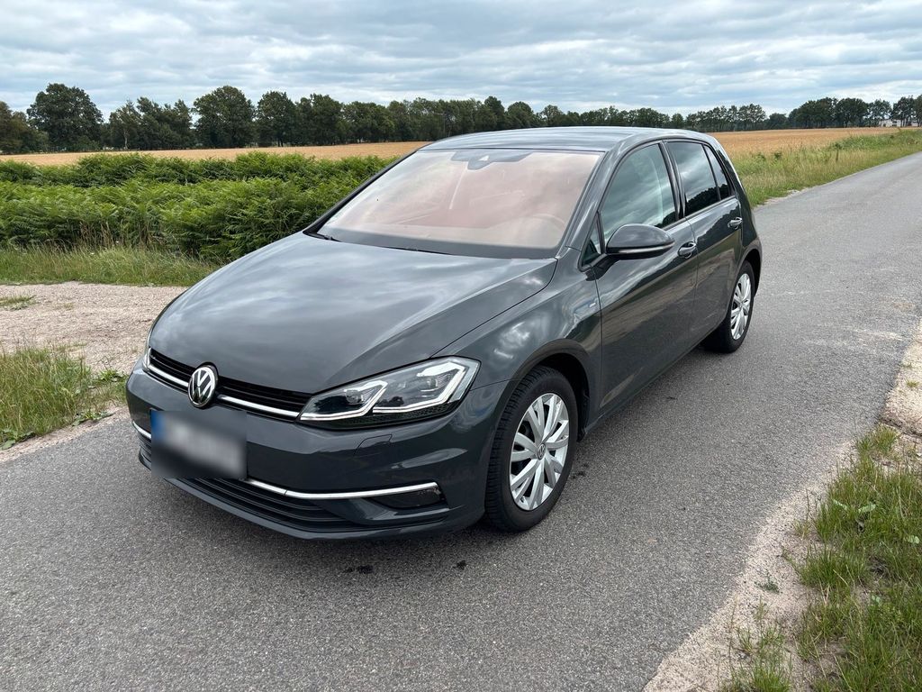 Image of Volkswagen Golf