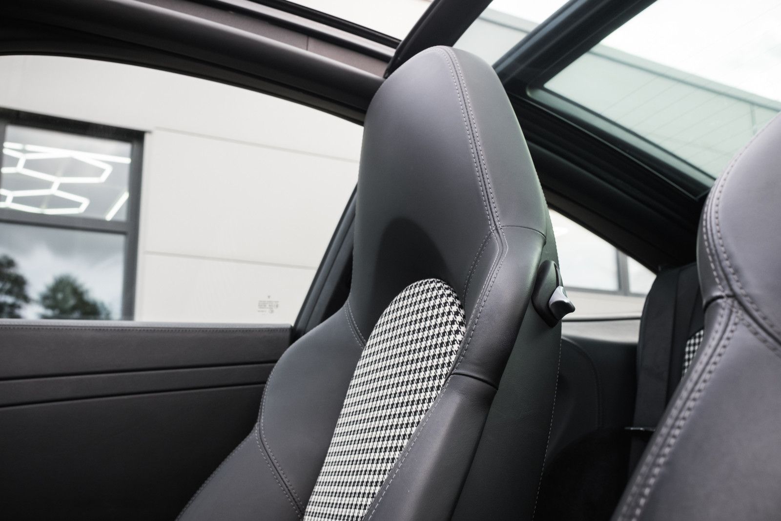 Fahrzeugabbildung Porsche 997/911 Targa 4S-Dt.Auto-BOSE-erst 40.500km