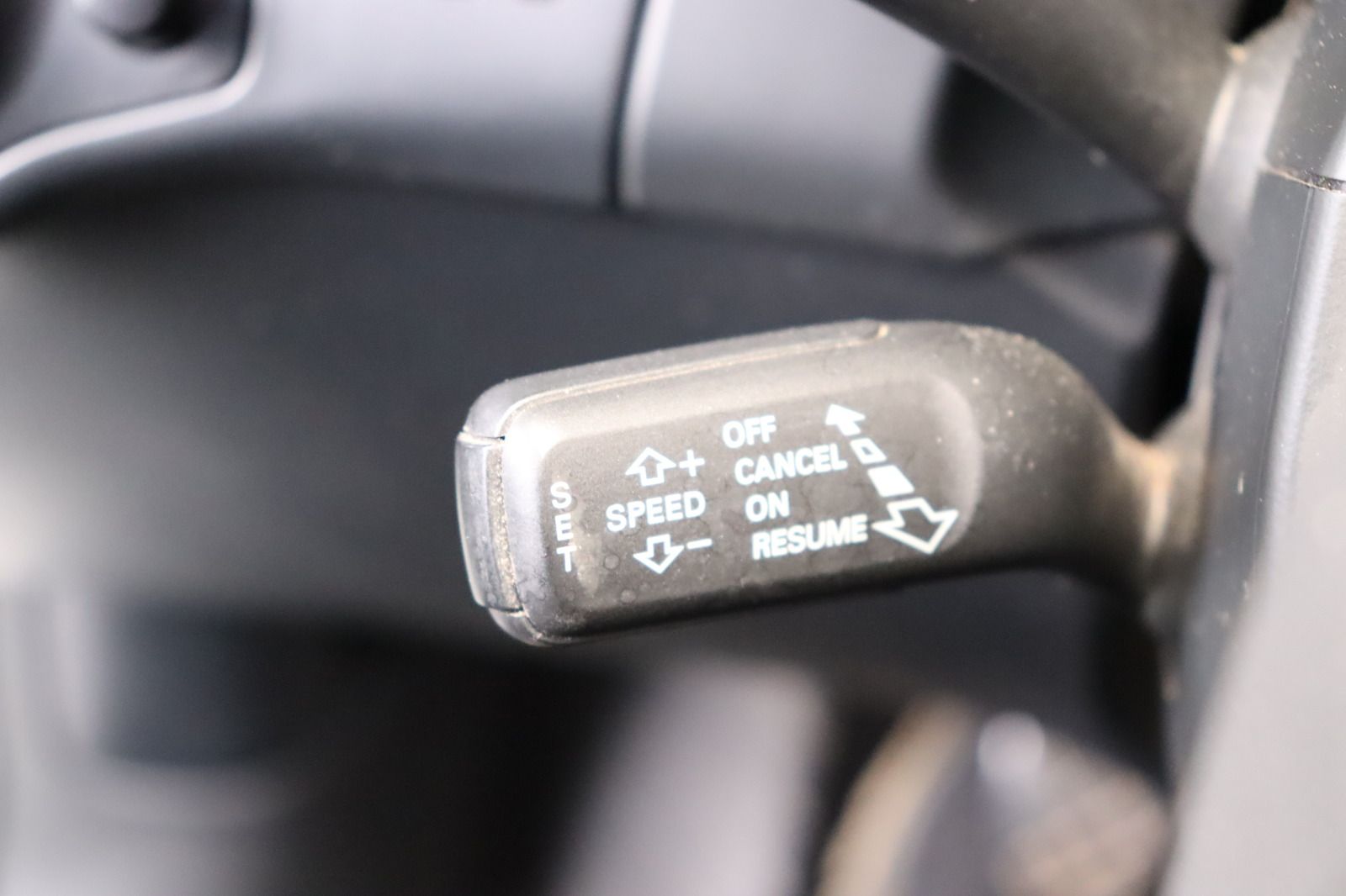 Fahrzeugabbildung Audi A4 2.0 TDI S line Avant * Sitzhzg. * Alcantara *