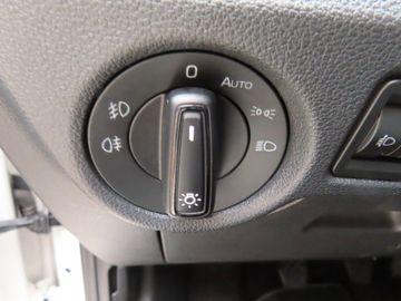 Fotografie 16 des Skoda Scala Cool Plus 1.6 TDi AHK-Vorb. Klima DAB