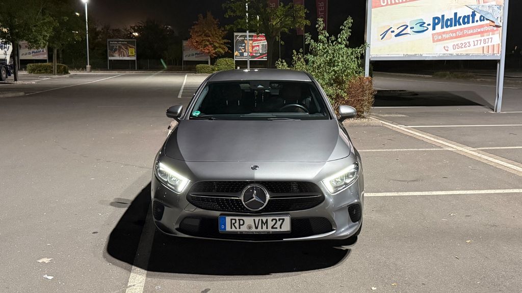 Image of Mercedes-Benz A 220