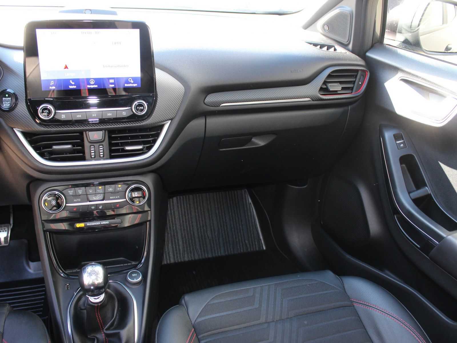 Fahrzeugabbildung Ford Puma ST-Line X 1,0 EcoBoost Mild Hybrid