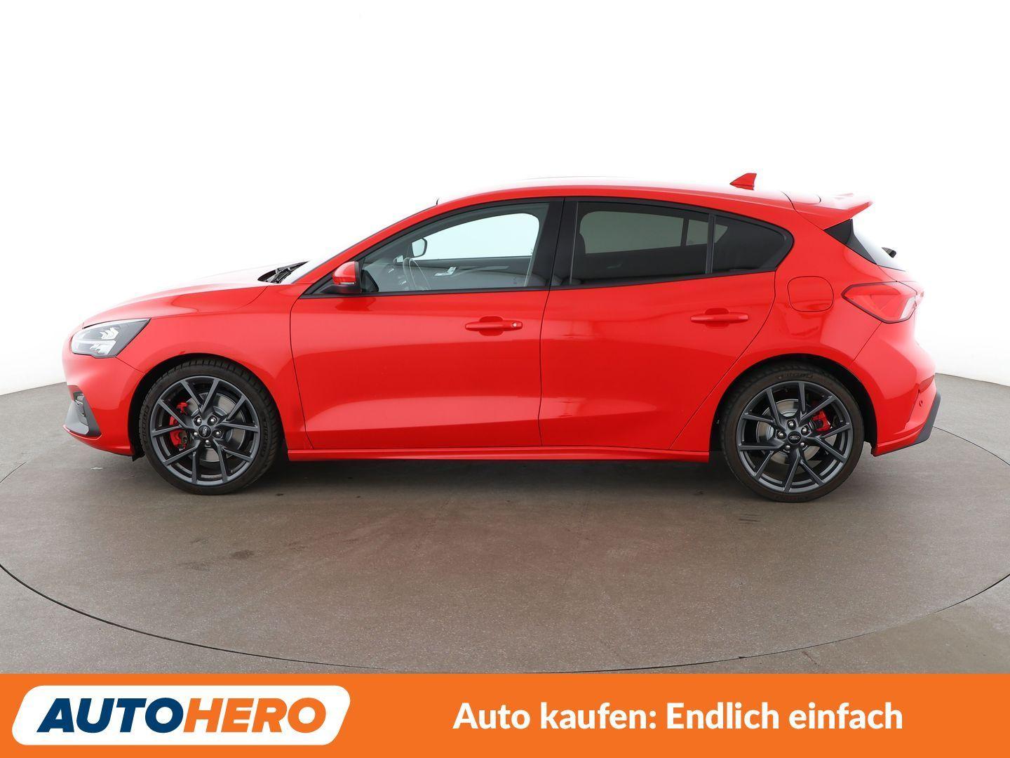 Ford Focus 2.3 EcoBoost ST *NAVI*LED*ACC*PDC*SHZ*LHZ*