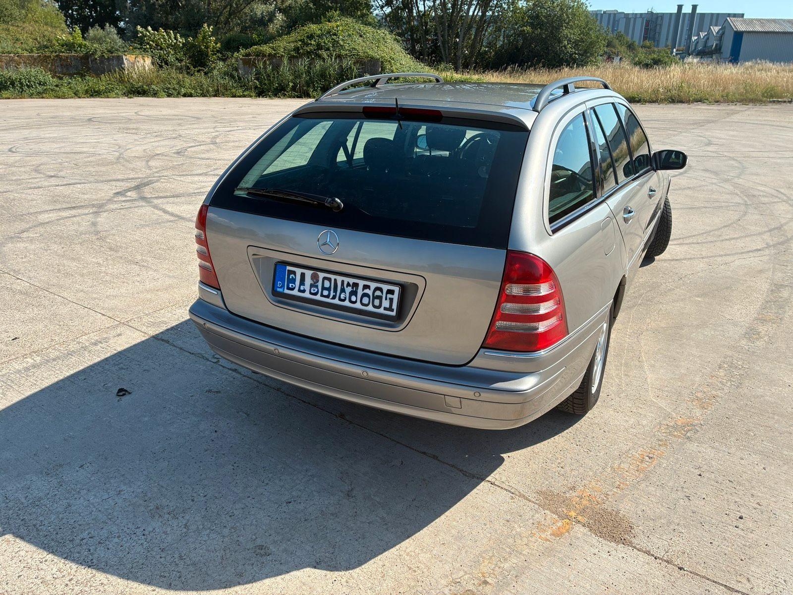 Mercedes-Benz C180 2004 — photo 5