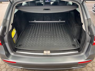 Mercedes E 250 - 7