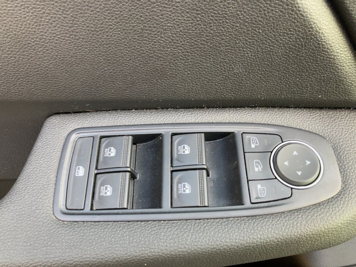 Renault Clio - Bild 17