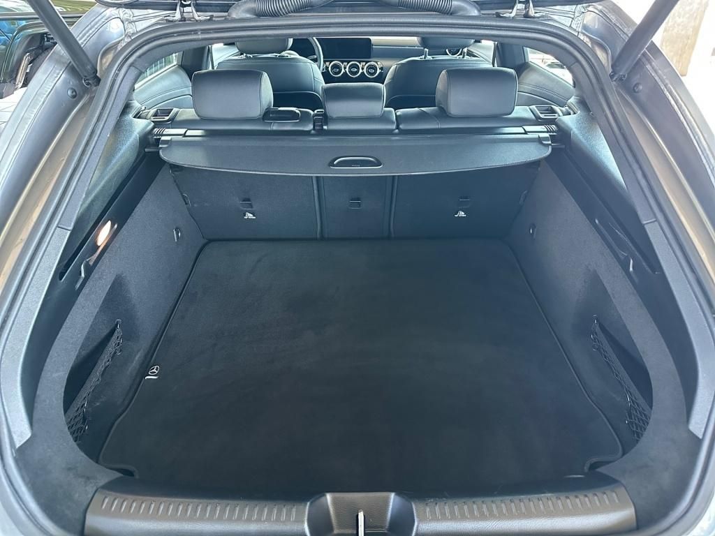 Fahrzeugabbildung Mercedes-Benz CLA 200 SB Progressive LED SHZ KeyLess Navi RDK