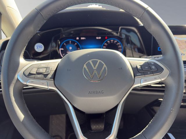 Golf VIII Variant 2.0TDI DSG Style AHK ACC LED