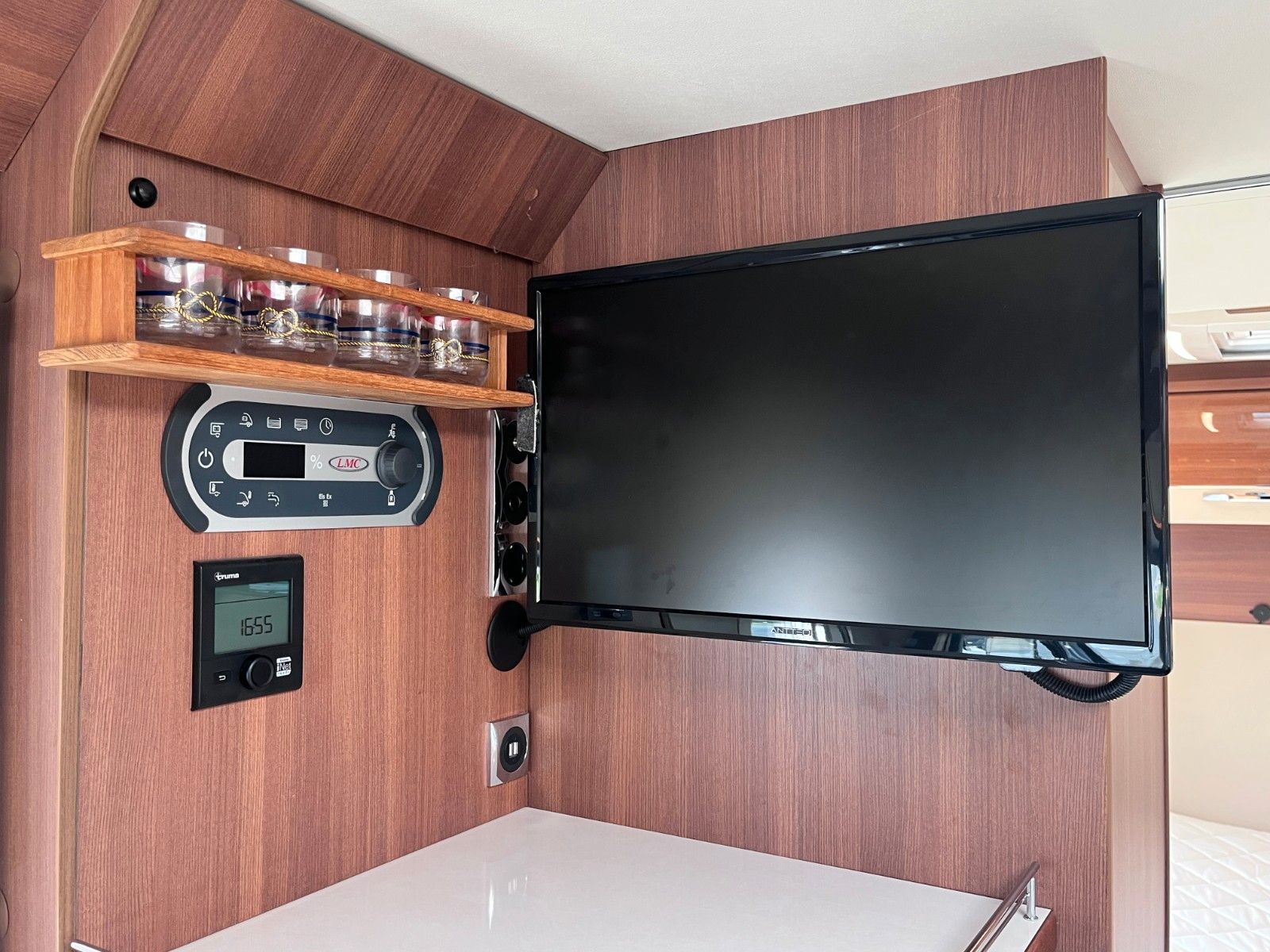 Fahrzeugabbildung LMC Explorer Comfort I 615 - Neuzustand -
