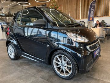 Smart ForTwo Micro Hybrid Drive 52kW *NAVI*KLIMA*SHZ*