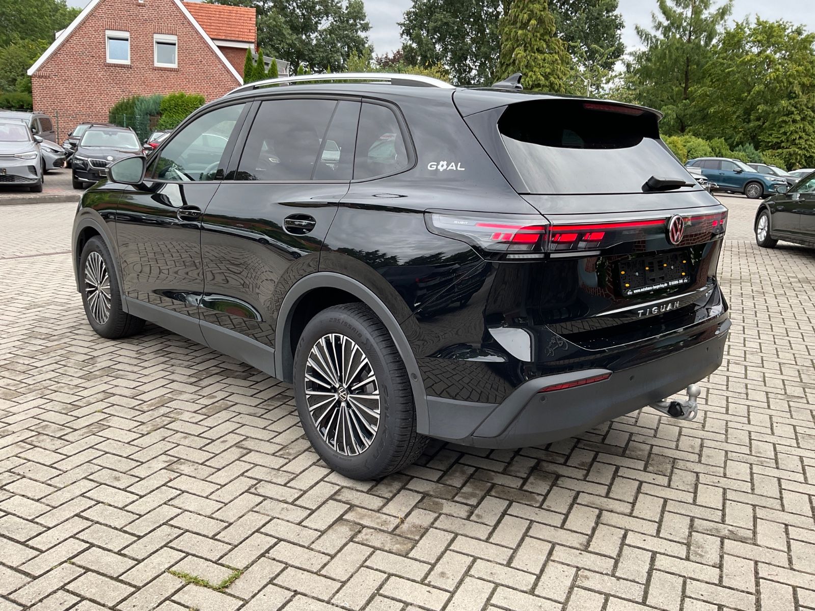 Fahrzeugabbildung Volkswagen Tiguan 1.5 eTSI DSG GOAL,AHK,Kamera,Navi,ACC