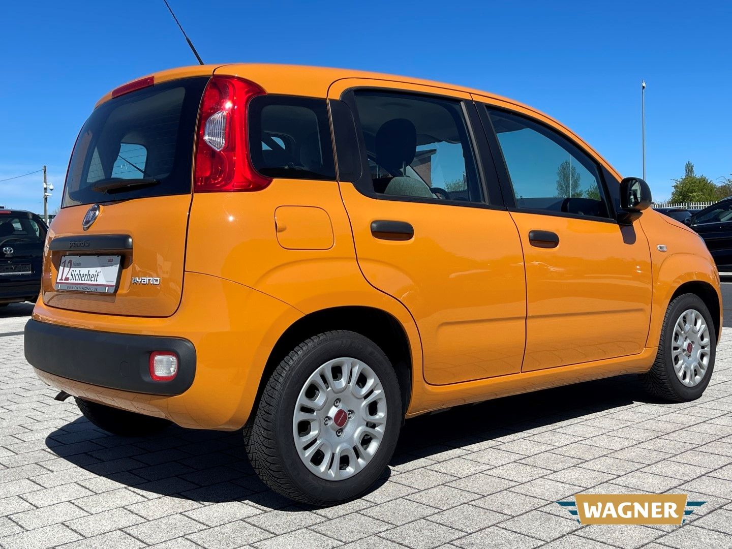 Fahrzeugabbildung Fiat Panda Hybrid Klimaanlage Isofix Tagfahrlicht
